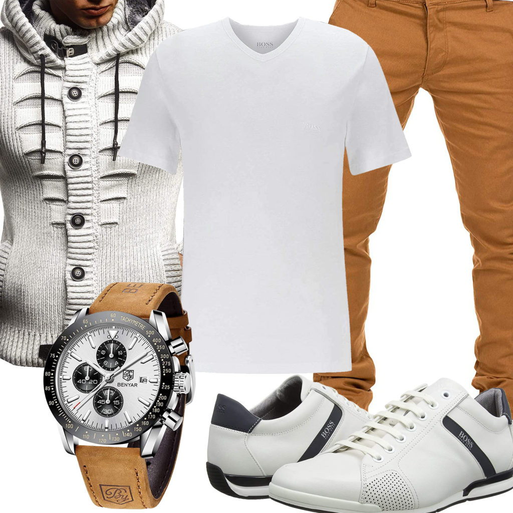 Beige-Weißes Herrenoutfit mit Strickjacke und Sneakern