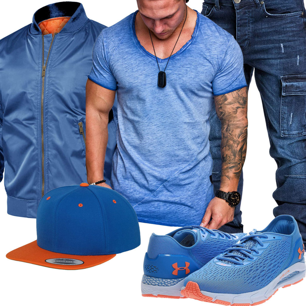 Blau-Oranges Herrenoutfit mit Cap und Sportschuhen