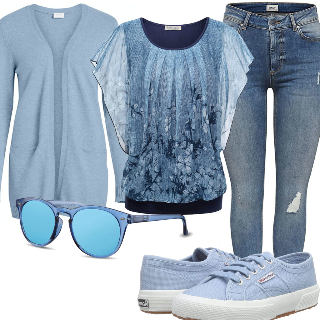 Hellblaues Frauenoutfit mit Bluse, Strickjacke und Brille