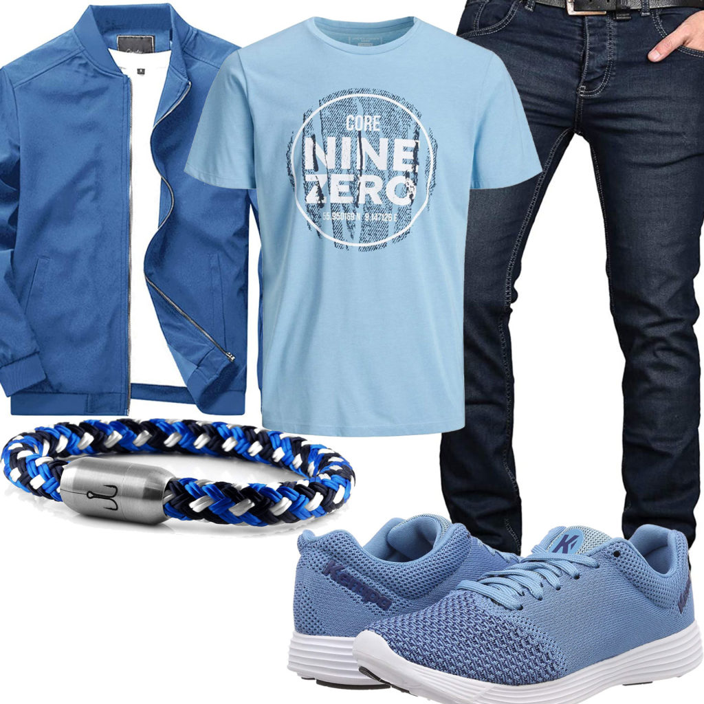 Hellblaues Herrenoutfit mit Shirt, Sneaker und Jacke