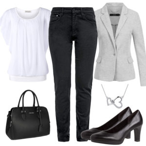 Business-Damenoutfit mit Blazer, Bluse und Kette