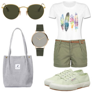 Grün-Weißes Frauenoutfit mit Shorts und Sneakern