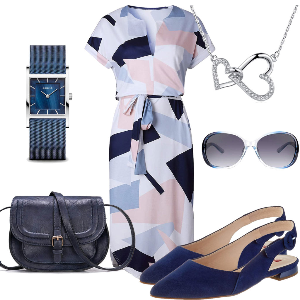 Blaues Damenoutfit mit Kleid, Uhr und Tasche