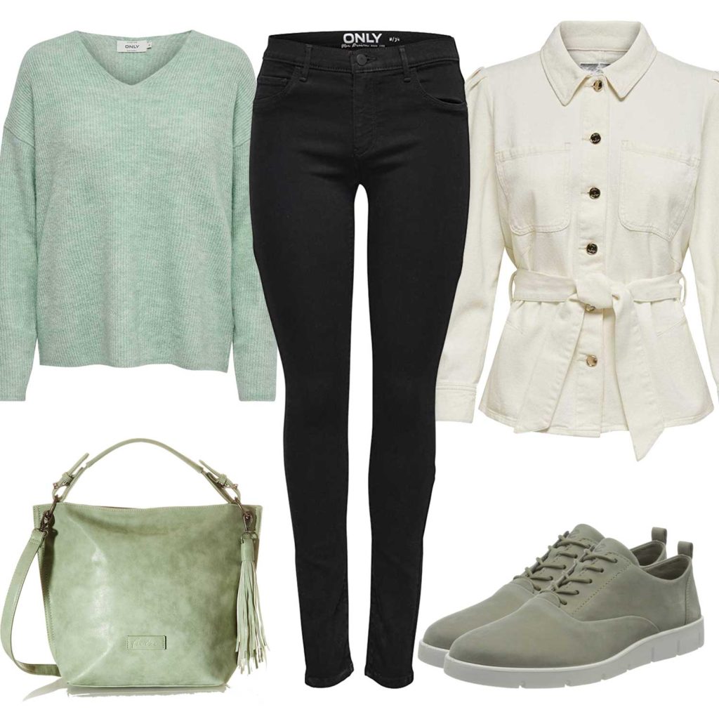 Beige-Grünes Frauenoutfit mit Pullover und Sneakern