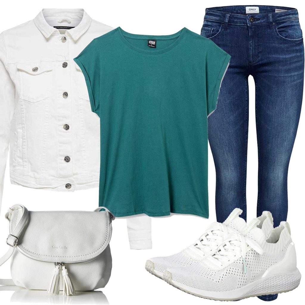 Damenoutfit mit weißer Jeansjacke, Tasche und Sneakern